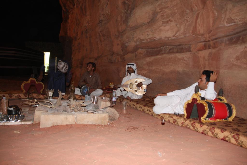 Wadi Rum Sleep Under The Stars エクステリア 写真